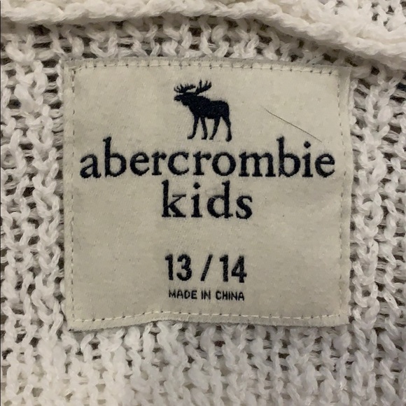 White Cardigan! - Picture 3 of 4